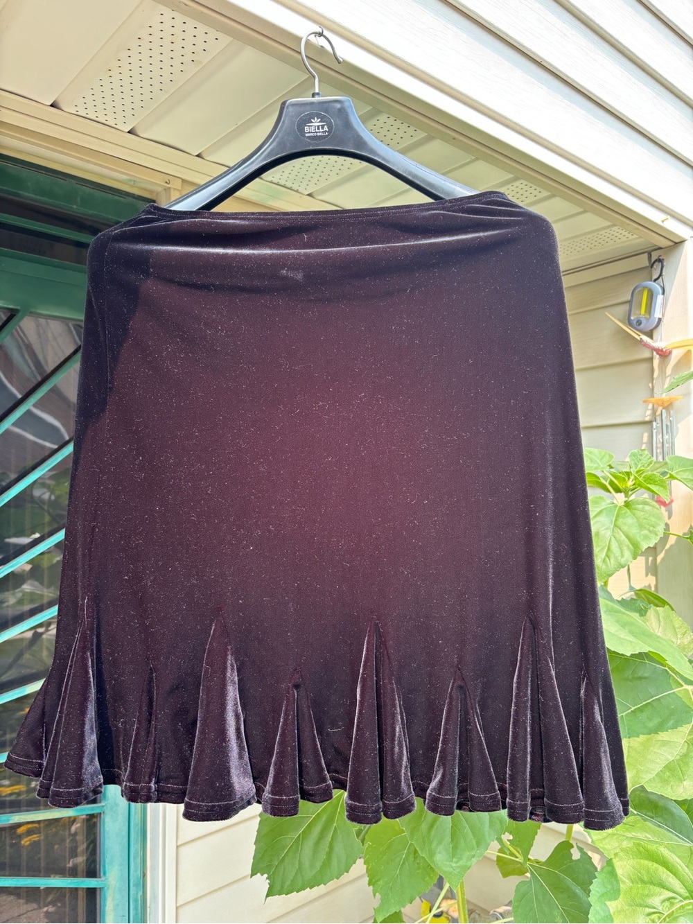 Velvet Flared Hem Skirt - Black